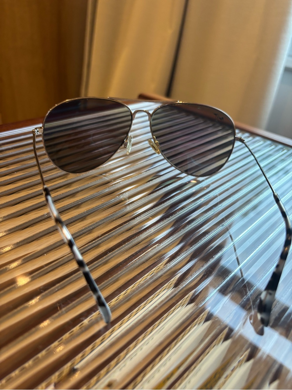 Maui Jim Aviator Sunglasses with Green-Blue Mirrored Lenses - Picture 3 of 5